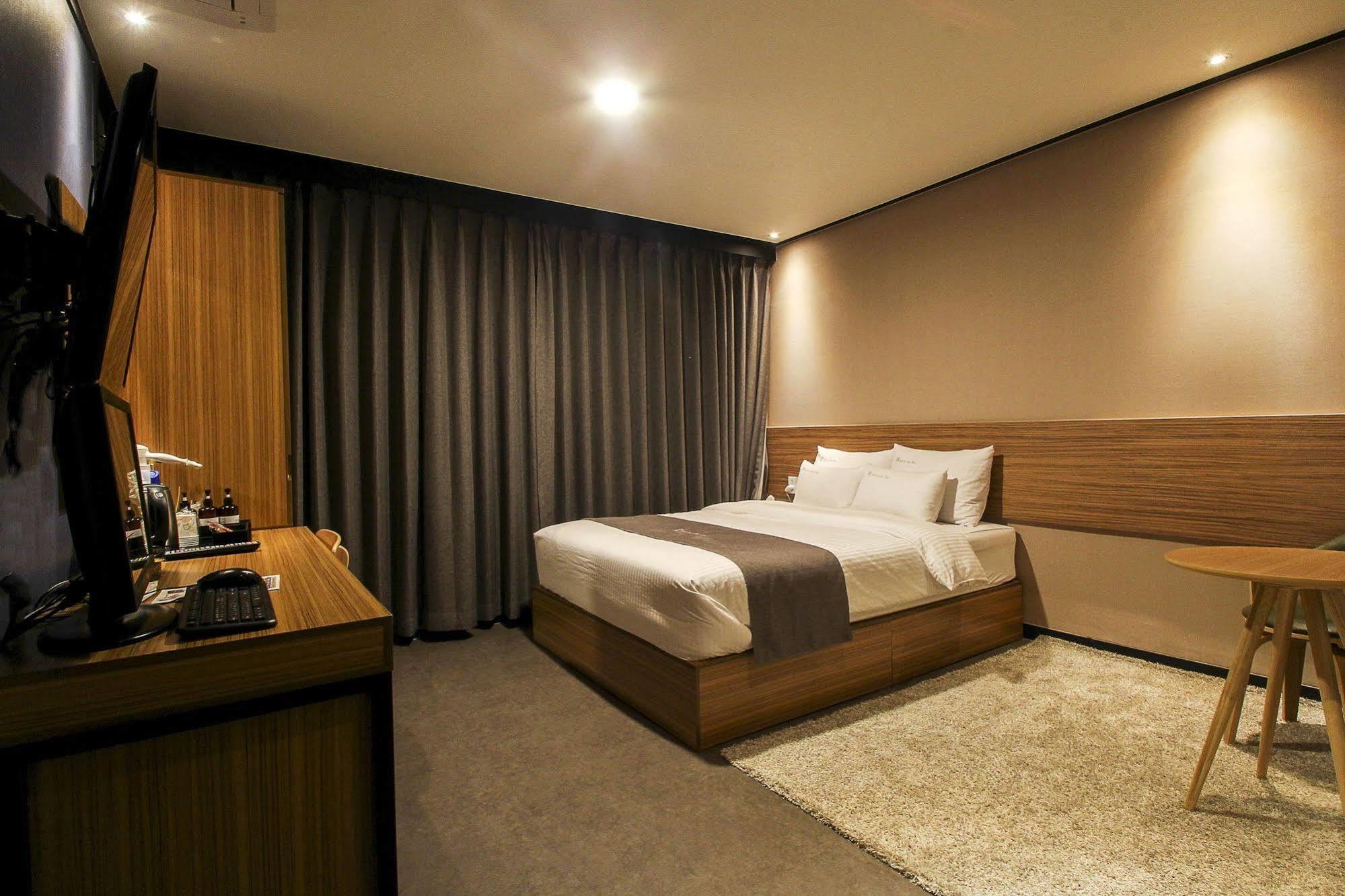 Hotel The May Pusan Exteriér fotografie